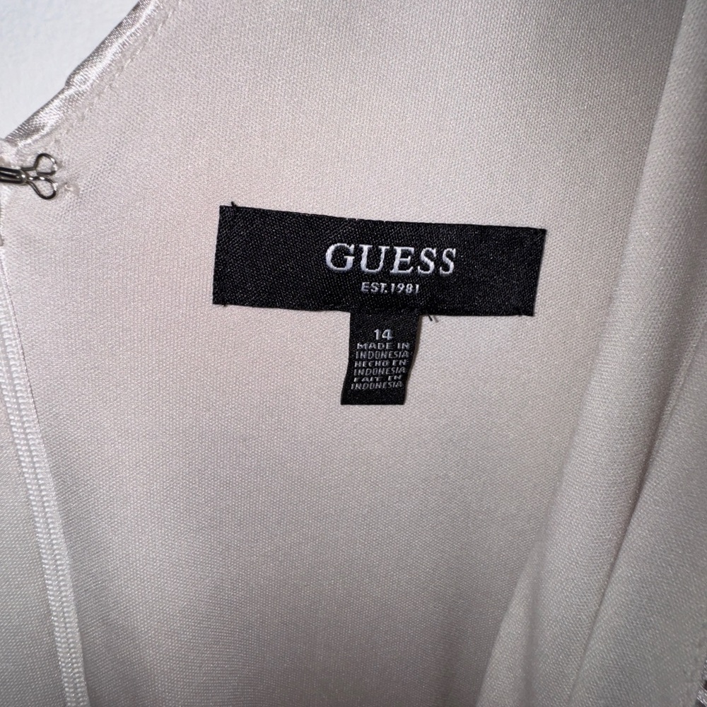 GUESS Beige Belted Tulip Skirt V-Back Long Sleeve Maxi Faux Wrap Dress - Picture 7 of 8